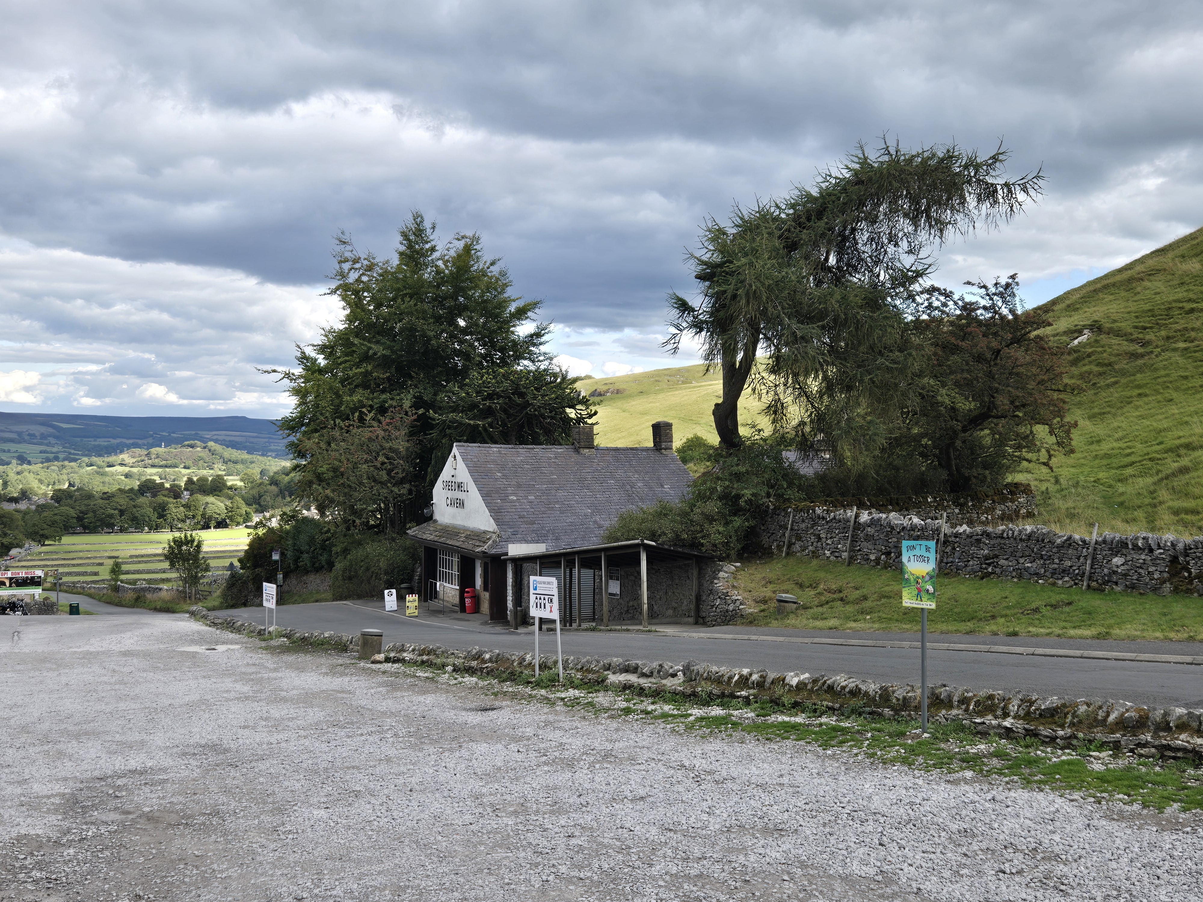 Building at entrance to Speedwell Cavern